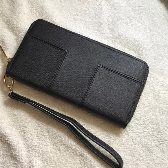 Saffiano Wallet - Picture 1 of 3